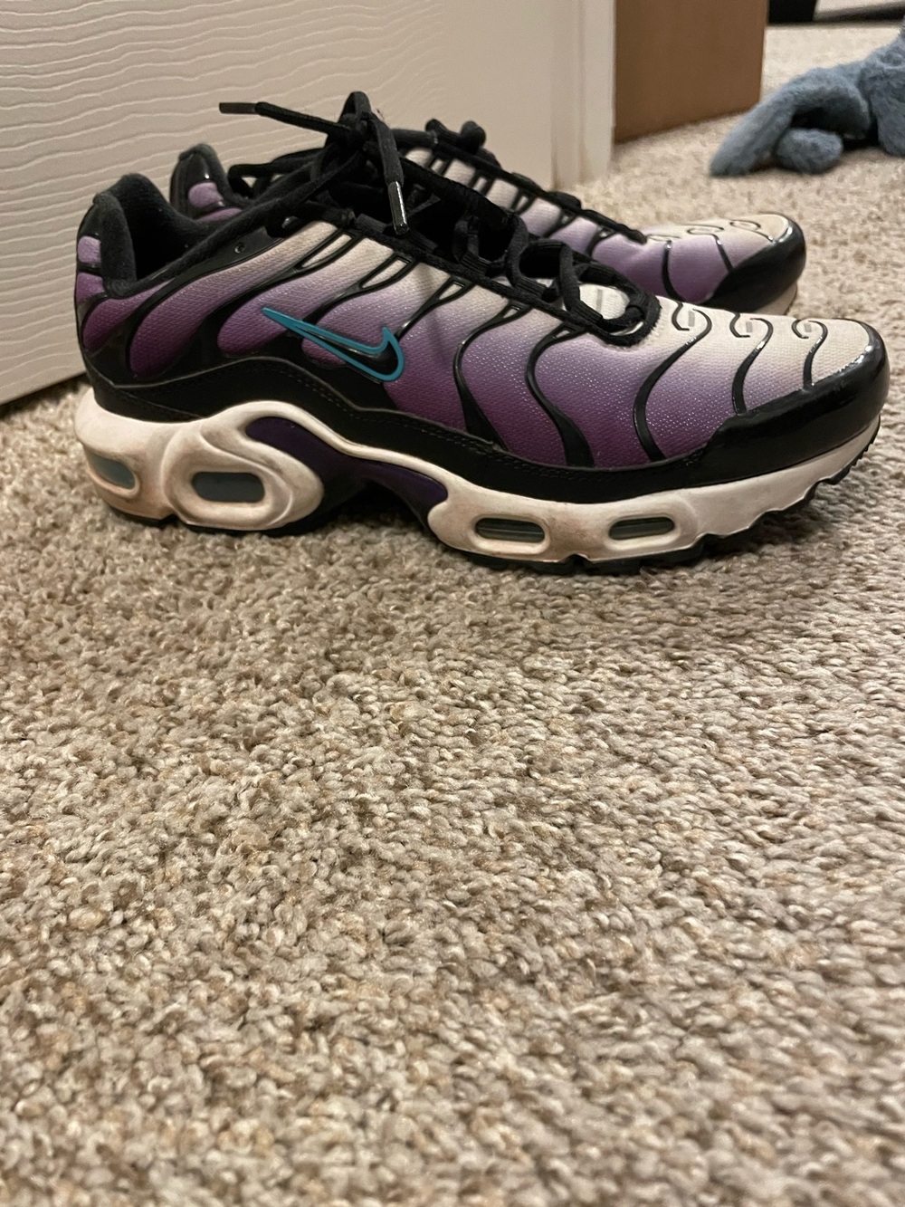 Nike Black and Purple Women's Sneakers